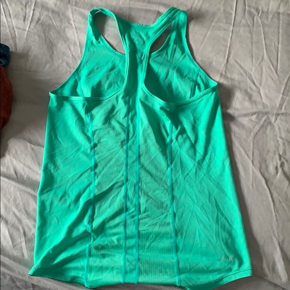 Women’s Nike Dri-fit workout tank. - Picture 2 of 2